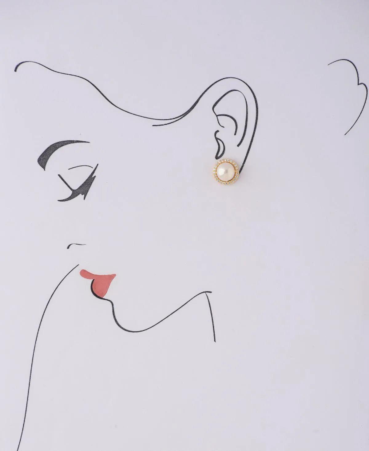 Elegant White Stud Pearl Earring