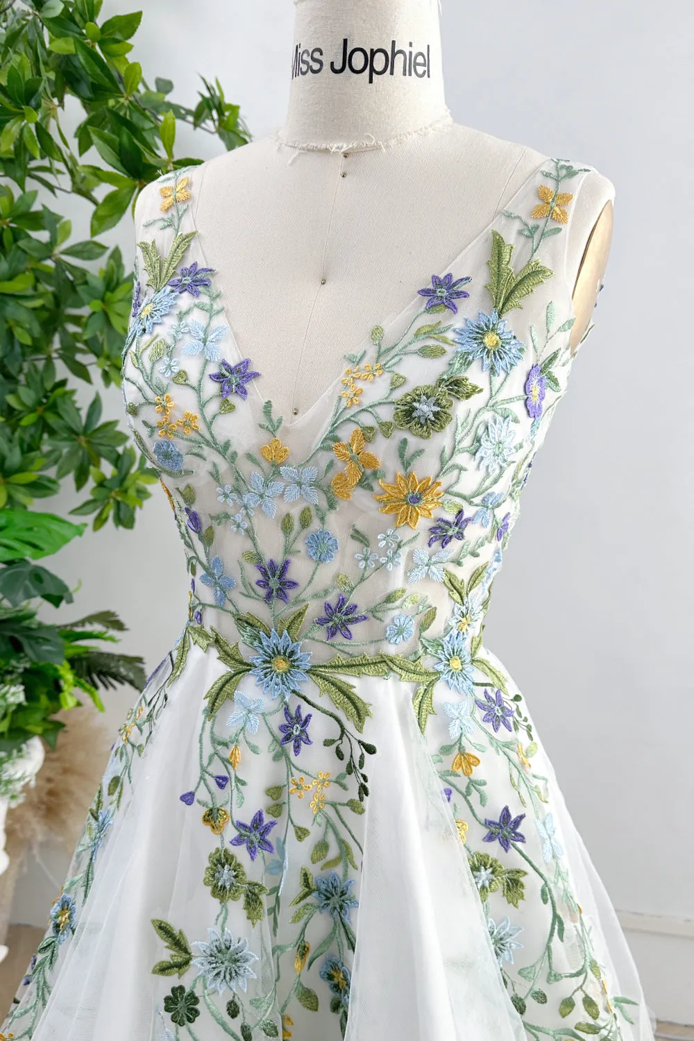 V Neck Sleeveless Colorful Floral Applique Long Wedding Dress